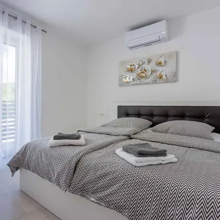 In 42446 Apartment