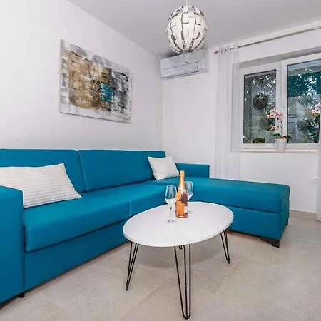In 42446 Crikvenica