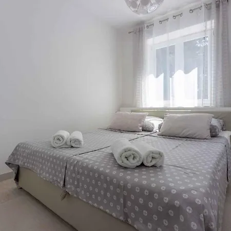 Apartment In 42446 Crikvenica