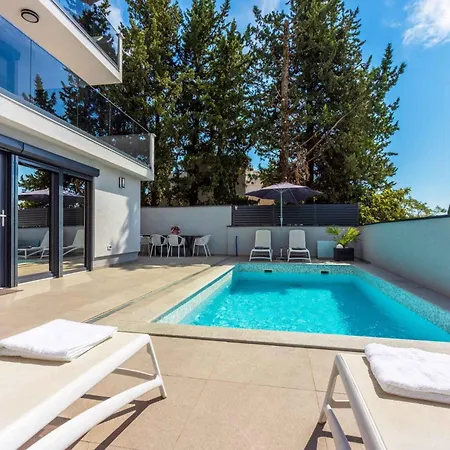 Apartment In 42446 Crikvenica