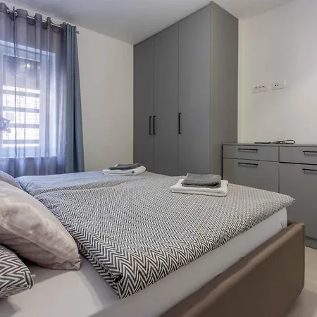 In 42446 Crikvenica